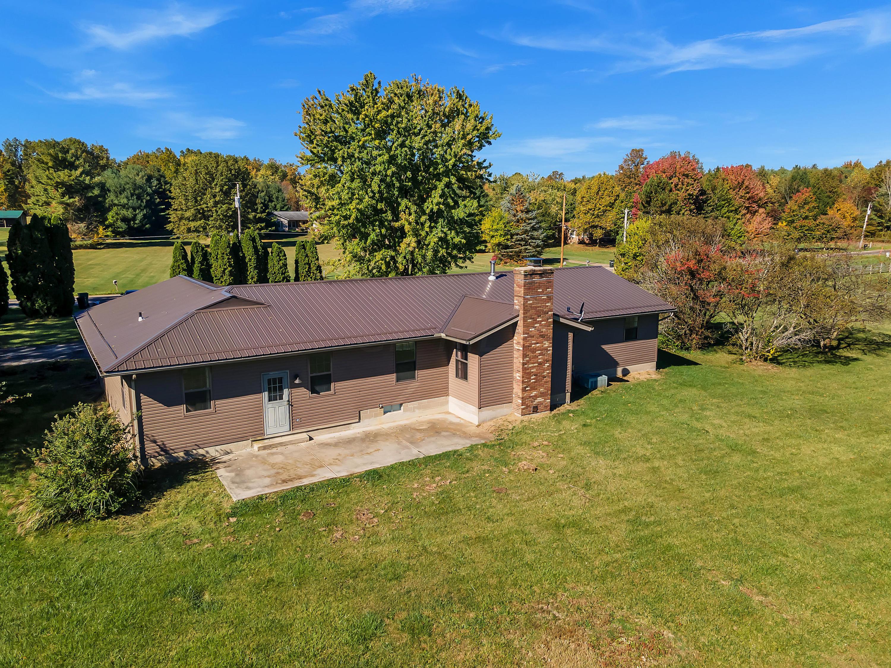 12450 Basil Road Northwest Baltimore, OH 43105 - Photo 3 of 43 Gallery Image 3