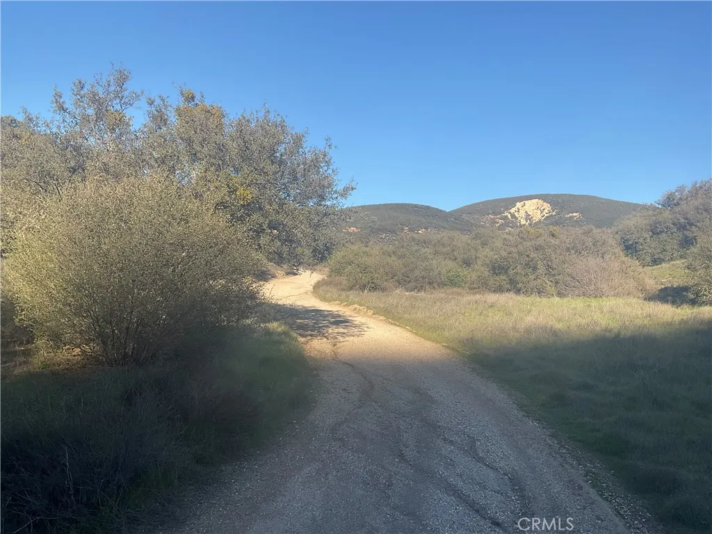 67034 Paulsen Road Lockwood, CA 93426 - Photo 4 of 26