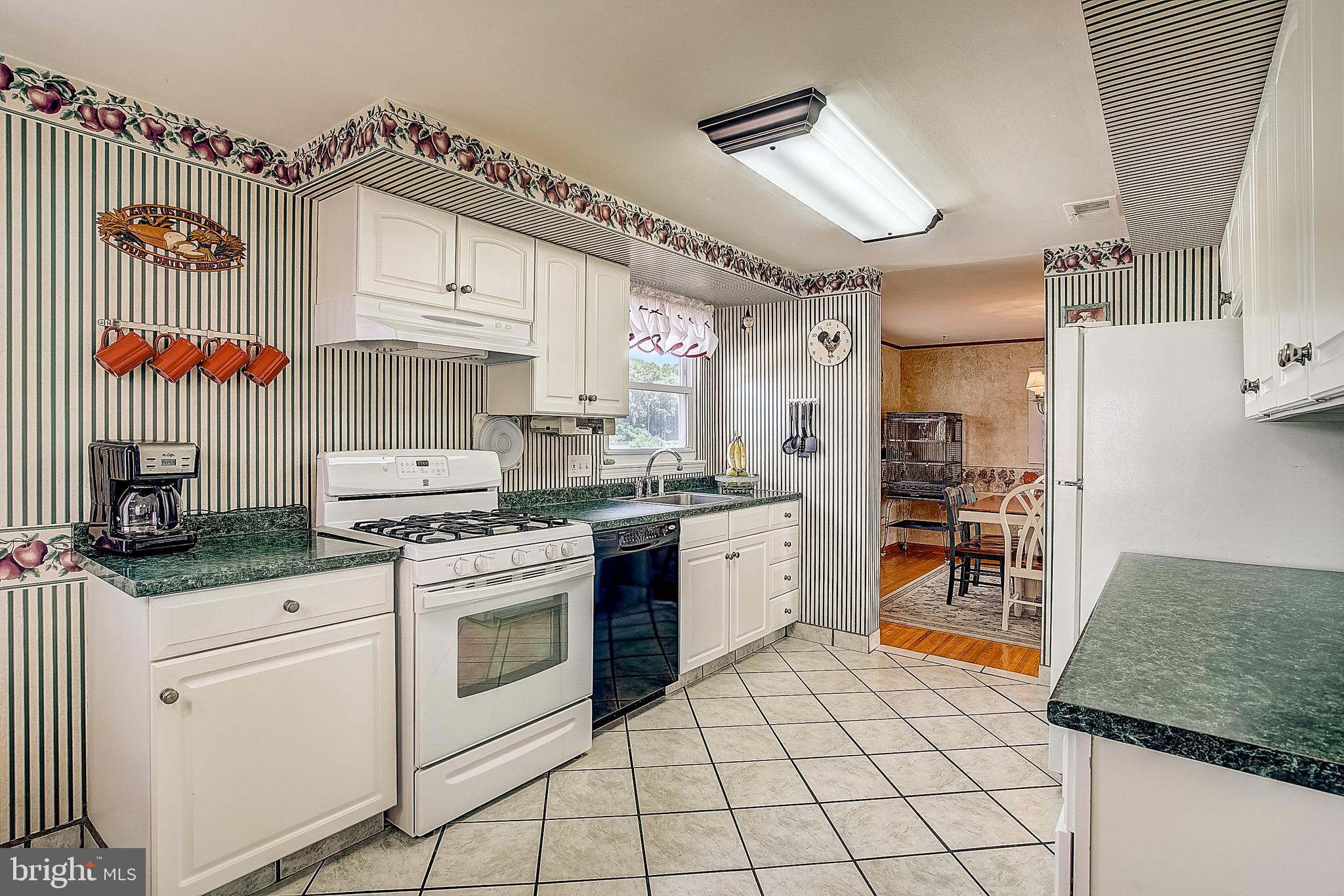 10116 Galahad Road Philadelphia, PA 19116 - Photo 14 of 43 Gallery Image 14
