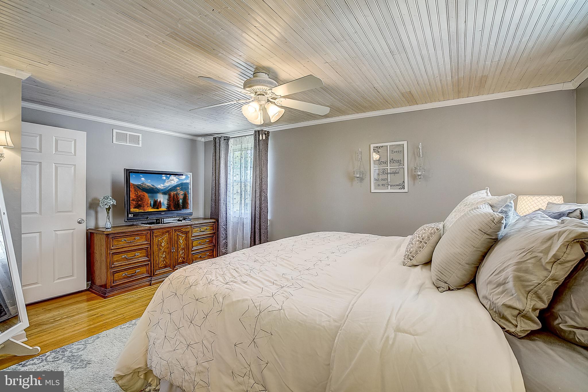 10116 Galahad Road Philadelphia, PA 19116 - Photo 22 of 43 Gallery Image 22