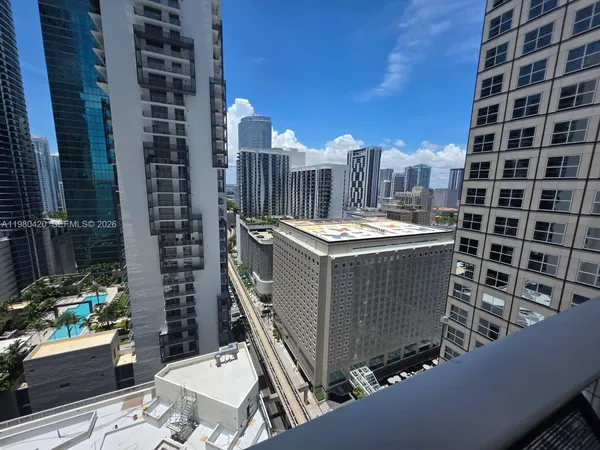 a picture of a building