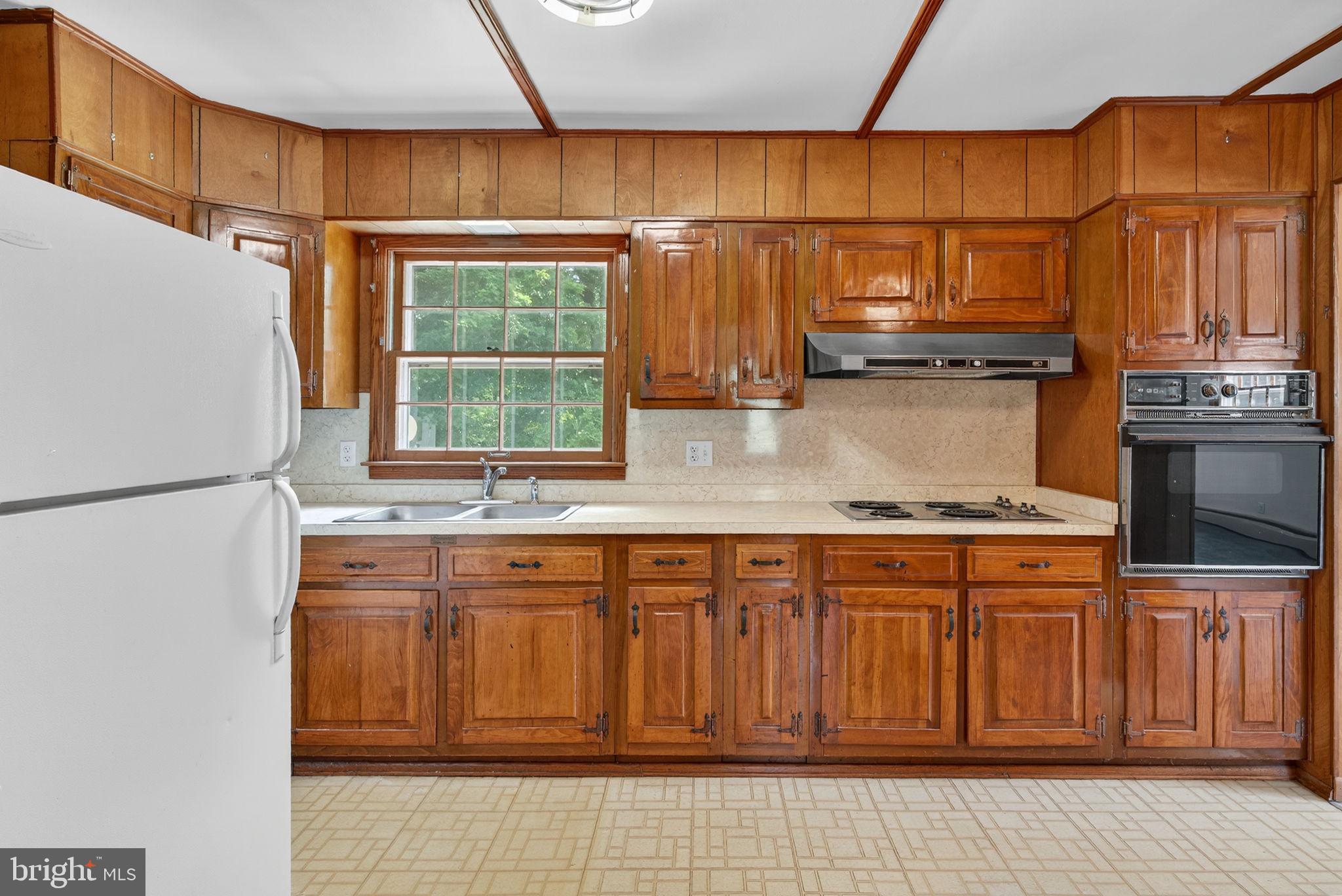 11299 Russell Road Purcellville, VA 20132 - Photo 5 of 46 Gallery Image 5