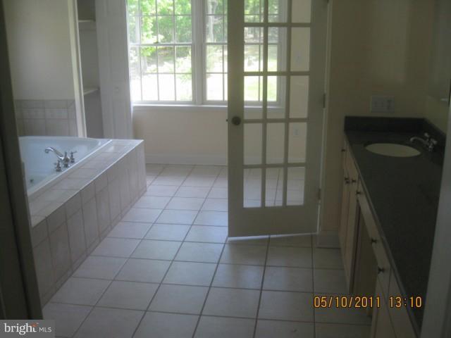 65 Red Point Road North East, MD 21901 - Photo 14 of 17 Bath (Master)