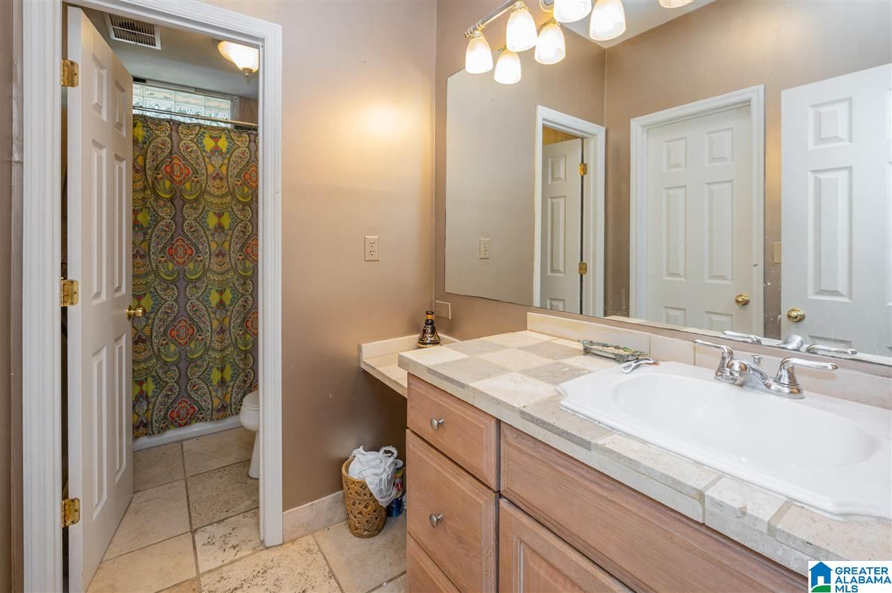 1714 Ridge Road Birmingham, AL 35209 - Photo 33 of 43