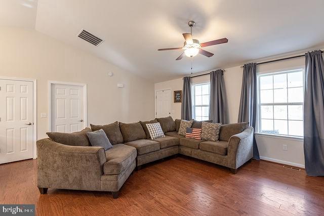 13748 Post Oak Road Spotsylvania, VA 22551 - Photo 12 of 26 Gallery Image 12