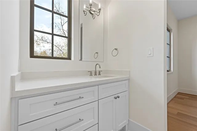 a picture of a room with a bench