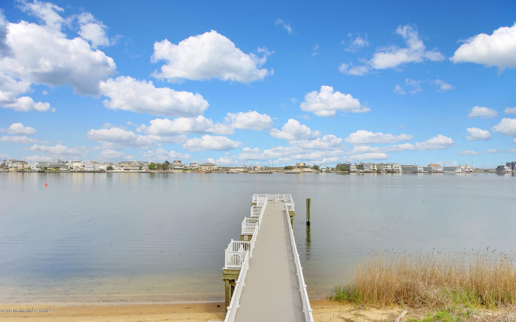 200 Portland Road, Unit B5 Highlands, NJ 07732 - Photo 23 of 25 a view of a lake and mountain in the back
