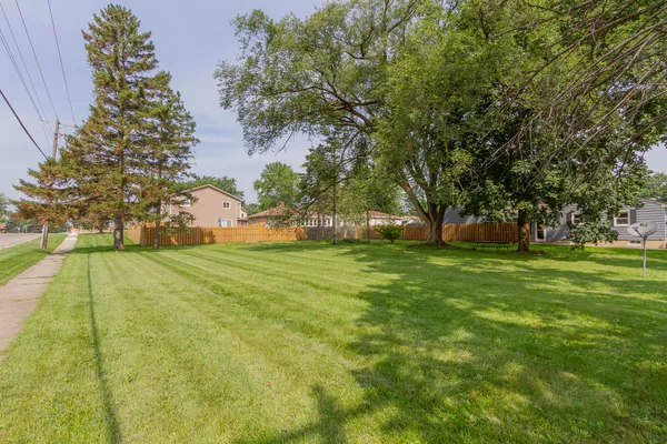 $140,000 | 110 North Chase Avenue, Bartlett, IL 60103