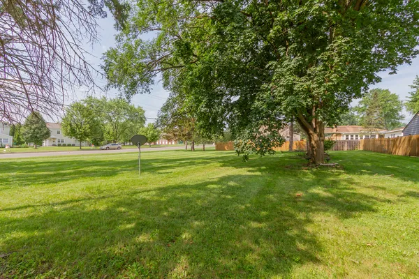 $140,000 | 110 North Chase Avenue, Bartlett, IL 60103