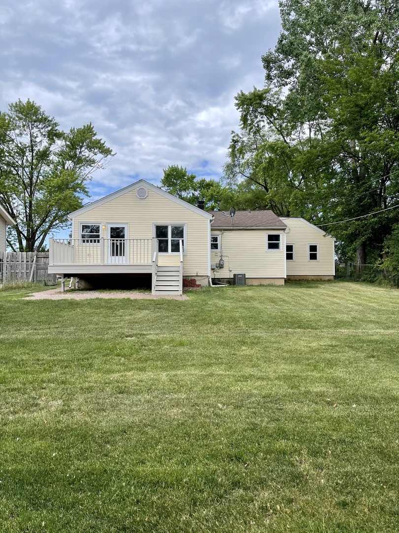 1018 Maple Street Lake In The Hills, IL 60156 - Photo 11 of 14