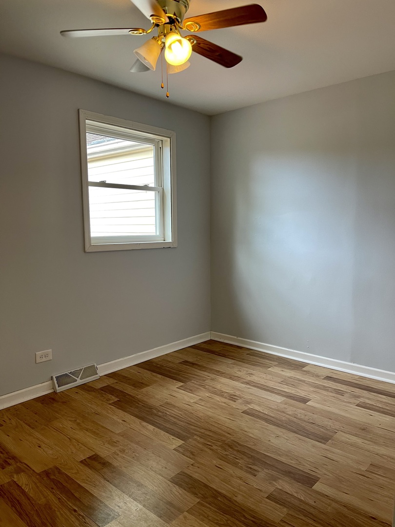 1018 Maple Street Lake In The Hills, IL 60156 - Photo 5 of 14