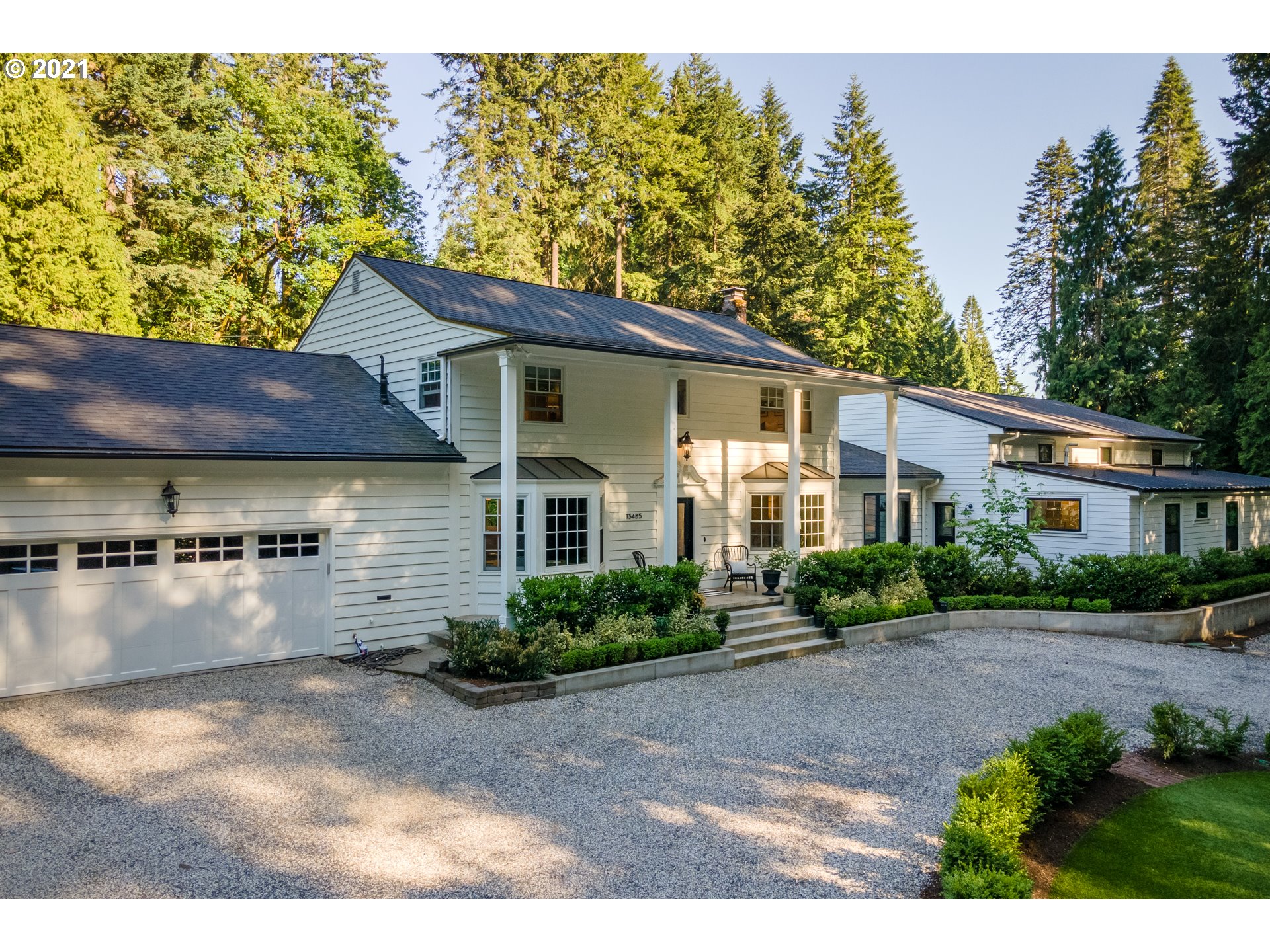 13485 Southwest Glen Road Portland, OR 97219 - Photo 1 of 32 Gallery Image 1