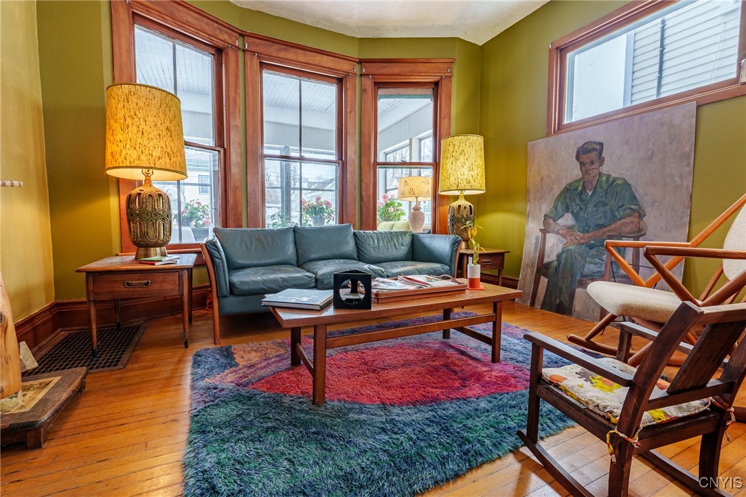 407 West Bloomfield Street Rome, NY 13440 - Photo 4 of 26