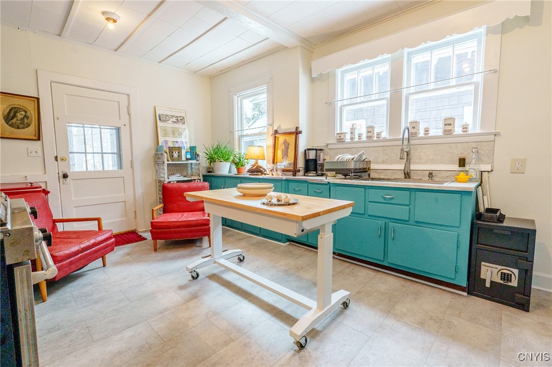 407 West Bloomfield Street Rome, NY 13440 - Photo 10 of 26