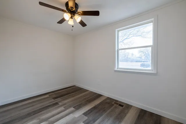 $155,000 | 320 East Ave C, Hutchinson, KS 67501