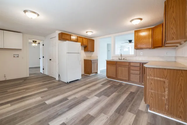 $155,000 | 320 East Ave C, Hutchinson, KS 67501