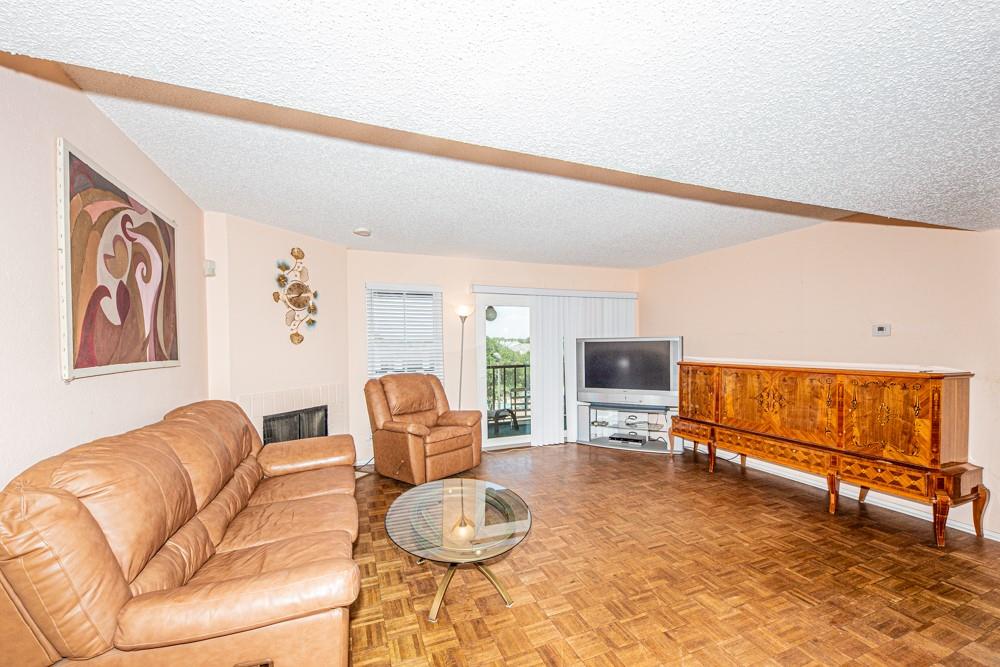 11450 Audelia Road, Unit 306 Dallas, TX 75243 - Photo 4 of 39 Gallery Image 4