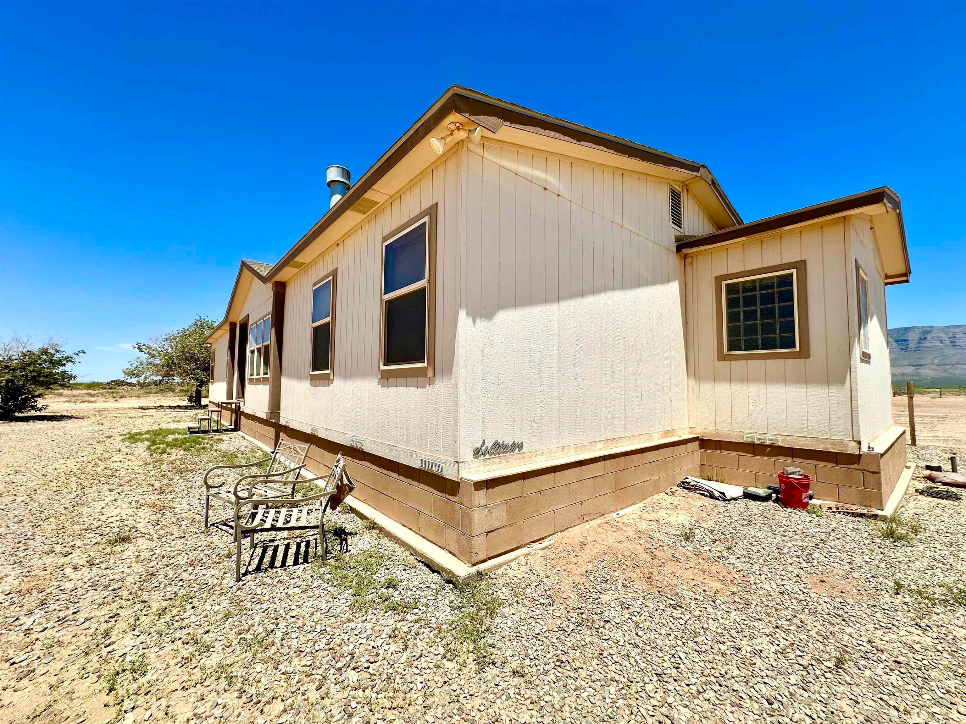 61 Southland Road Alamogordo, NM 88310 - Photo 2 of 86 Gallery Image 2
