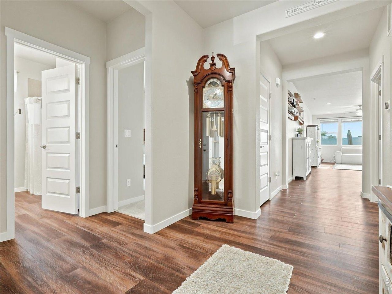 2550 Doe Rdg Way Johnstown, CO 80534 - Photo 6 of 49