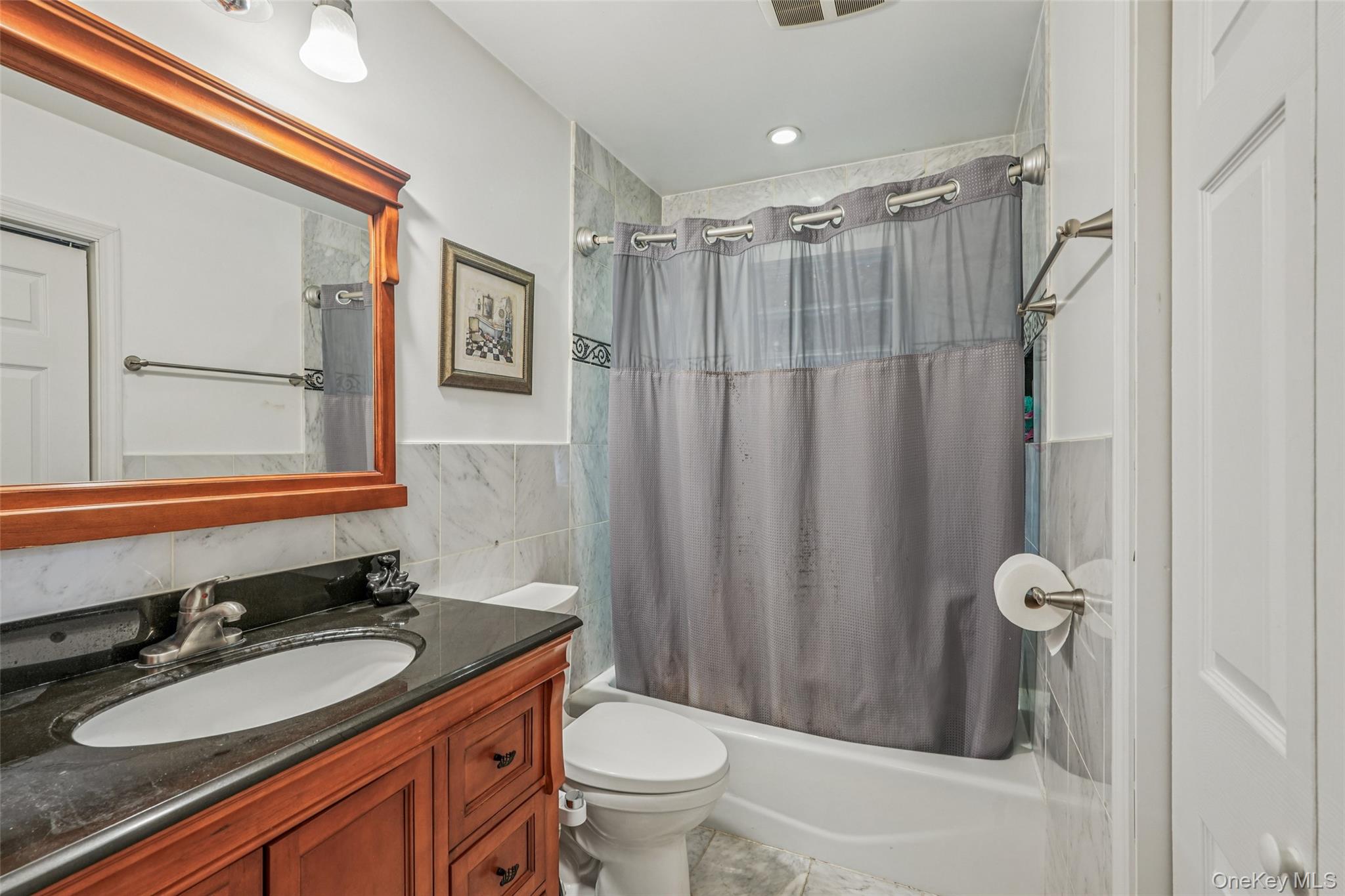 11 Hustis Road Cold Spring, NY 10516 - Photo 14 of 31 Main Level Full Bathroom