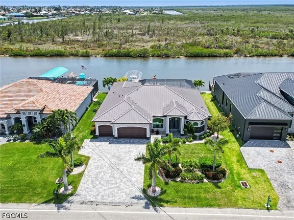 $1,455,000 | 4310 Gulfstream Parkway, Cape Coral, FL 33993