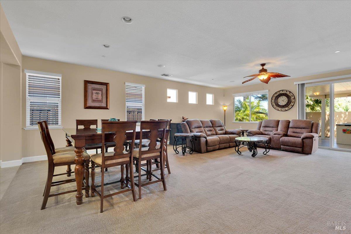 331 Frisbie Circle Vacaville, CA 95688 - Photo 10 of 93