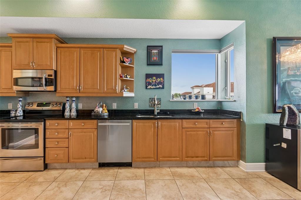 1038 Bellasol Way, Unit 403 Apollo Beach, FL 33572 - Photo 27 of 89