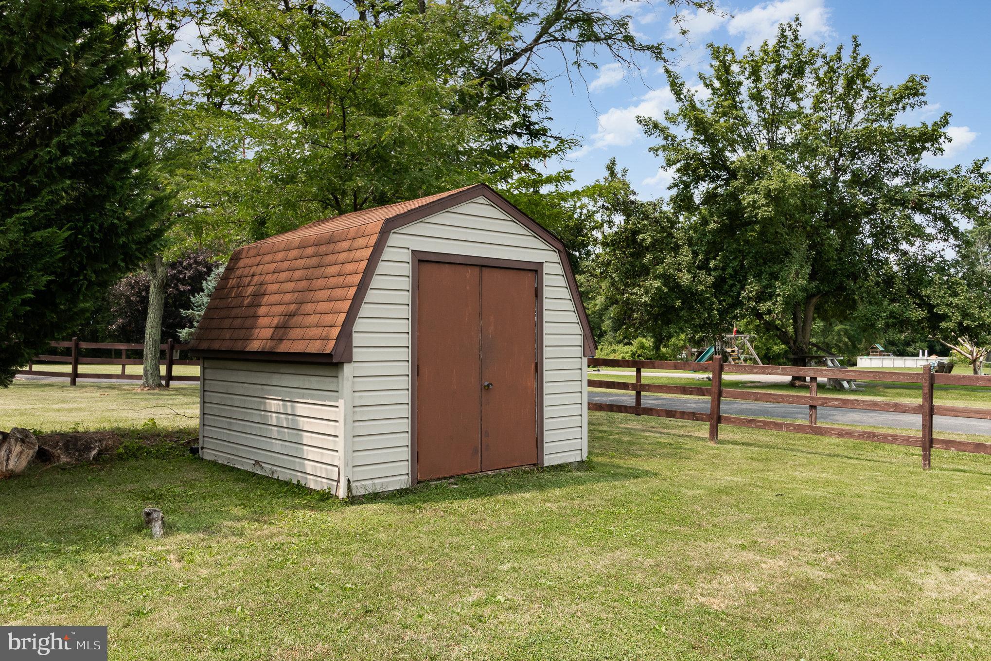 1572 Baltimore Road Dillsburg, PA 17019 - Photo 33 of 36