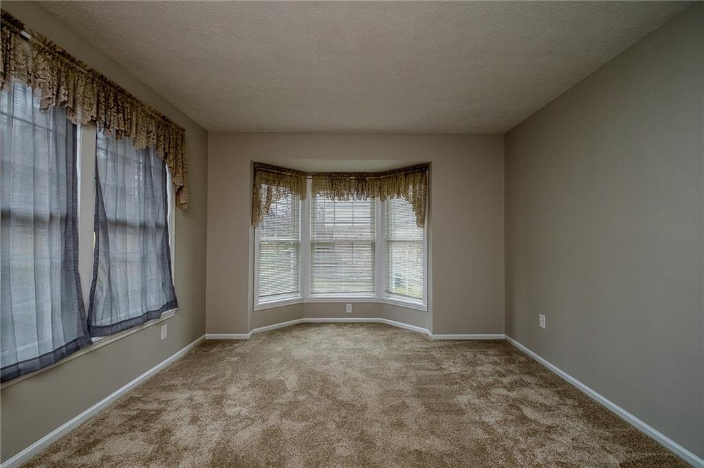 413 McCombs Road Venetia, PA 15367 - Photo 11 of 24