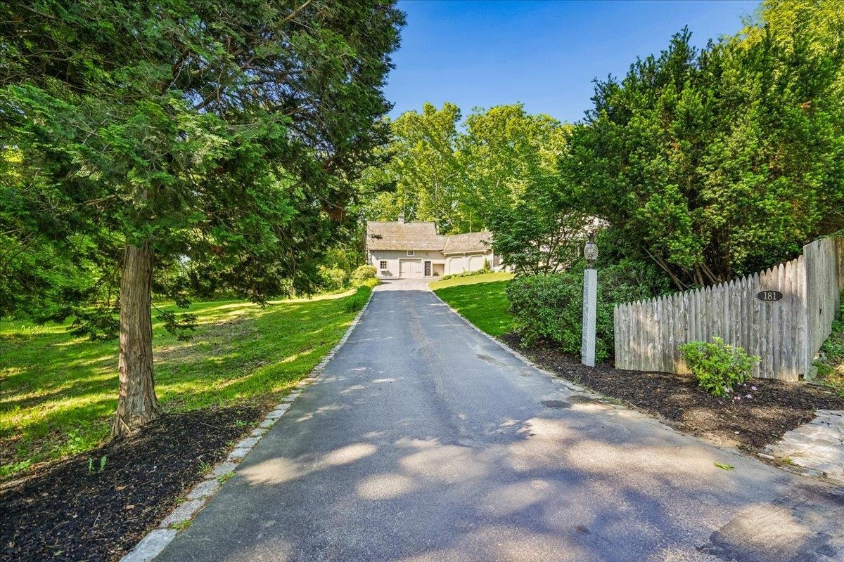 181 Meetinghouse Road Bedford, NH 03110 - Photo 8 of 55