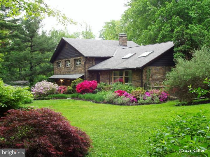 214 Barker Road Cheltenham, PA 19095 - Photo 1 of 24