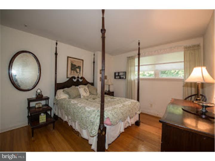 214 Barker Road Cheltenham, PA 19095 - Photo 13 of 24