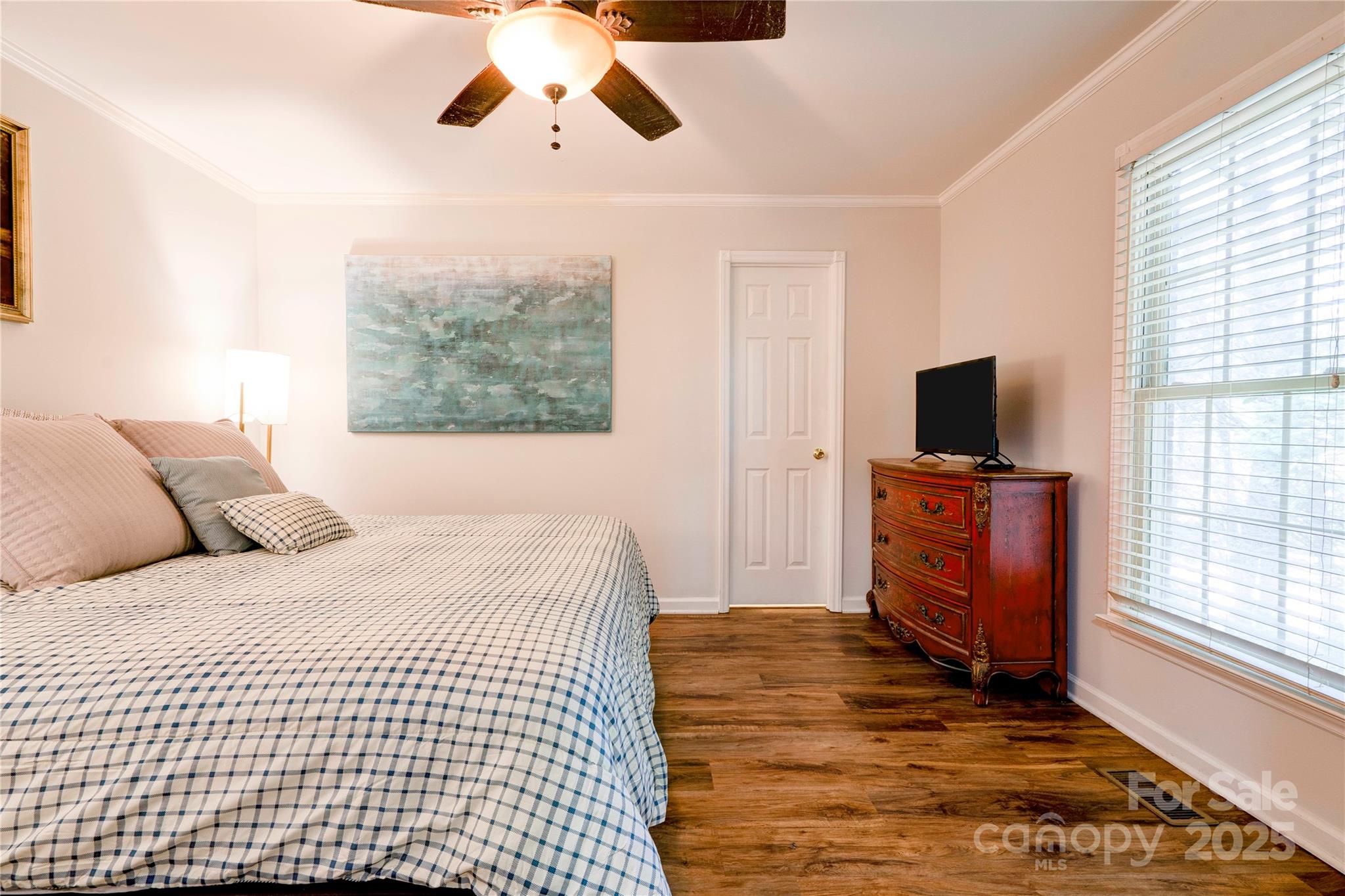 411 El Bethel Road Kings Mountain, NC 28086 - Photo 23 of 42 a bedroom with a bed and a flat screen tv
