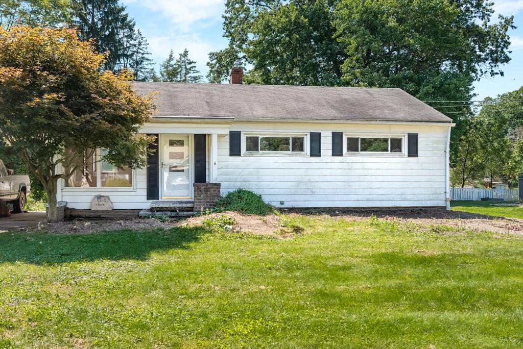 108 Aspen Road Butler, PA 16001 - Photo 1 of 18 Gallery Image 1