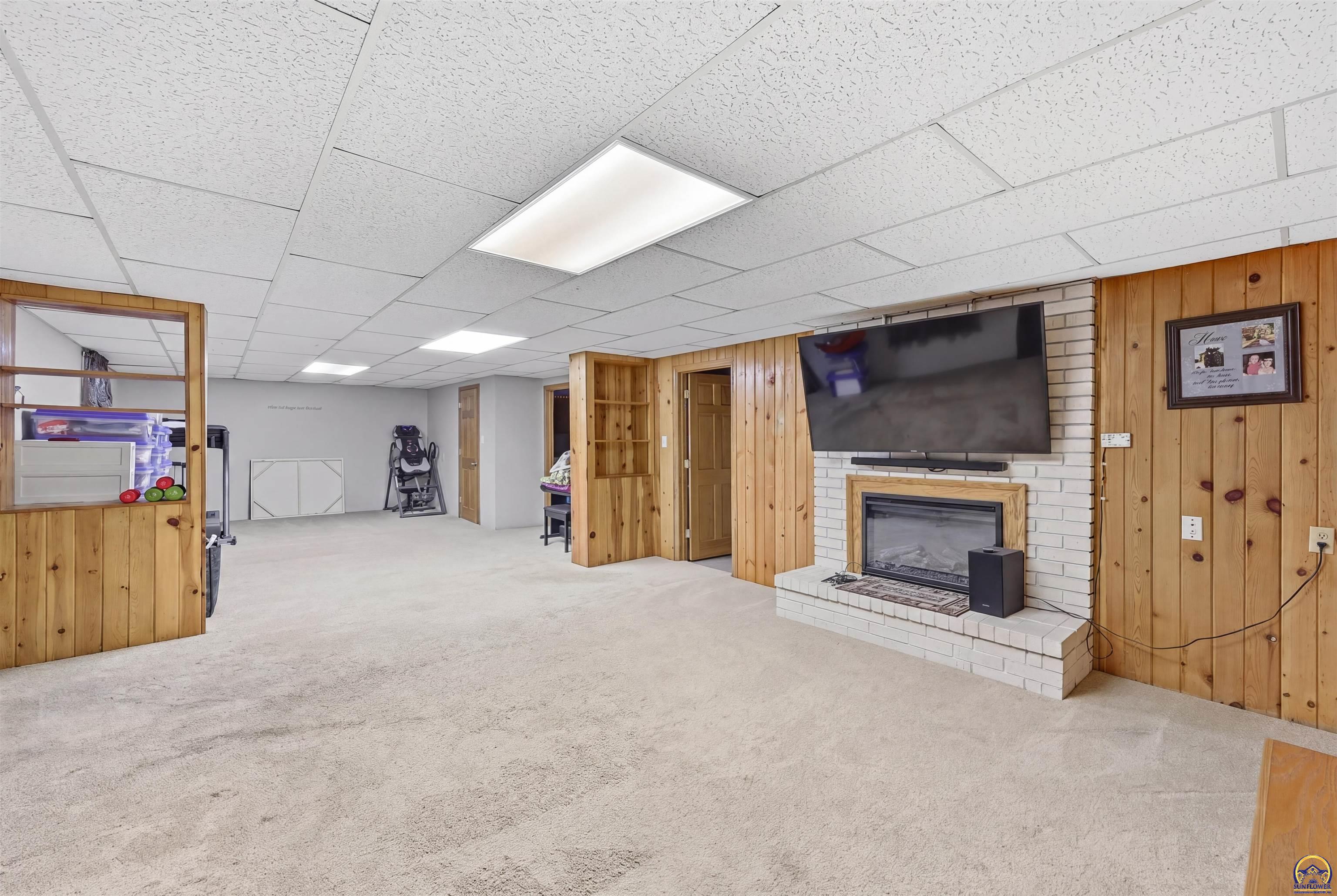 201 Sage Road Silver Lake, KS 66539 - Photo 18 of 29