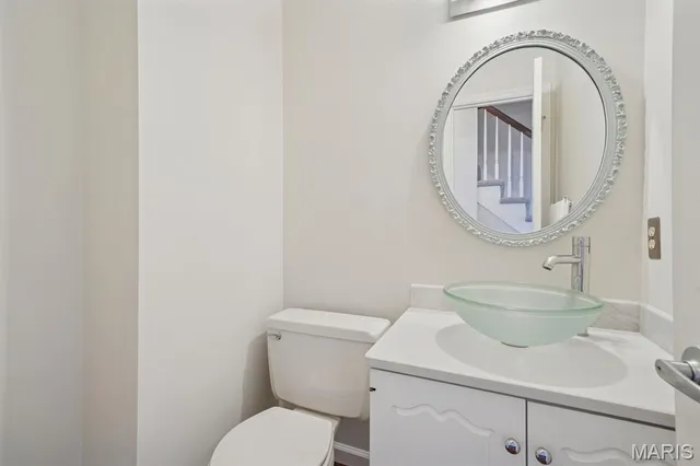 $350,000 | 2804 Bear Creek Court, St. Louis, MO 63129