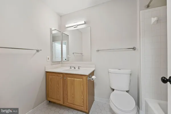 $8,850 | 5108 Warren Place Northwest, Washington, DC 20016
