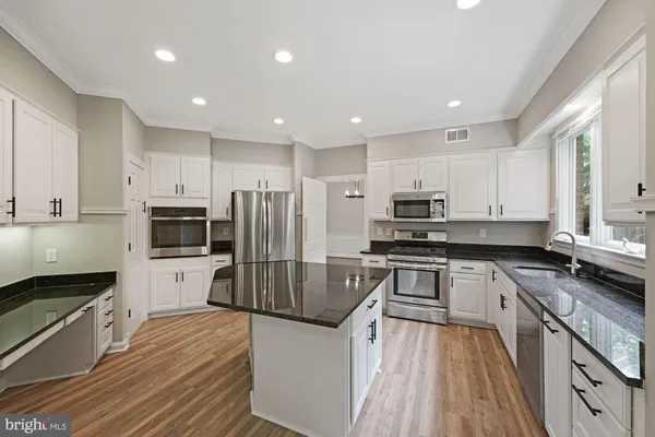 $8,850 | 5108 Warren Place Northwest, Washington, DC 20016