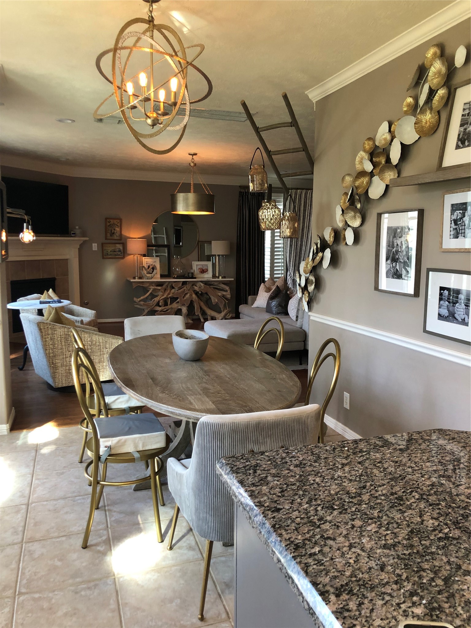 951 Lamonte Lane Houston, TX 77018 - Photo 11 of 26 a view of a dining room with furniture