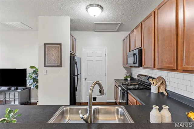 $190,000 | 3400 Hiram Street, Unit B2, St. Charles, MO 63301