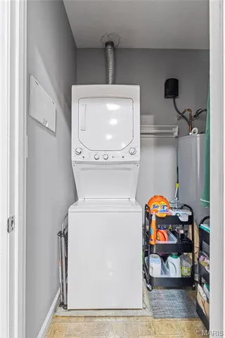 $190,000 | 3400 Hiram Street, Unit B2, St. Charles, MO 63301