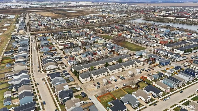 $190,000 | 3400 Hiram Street, Unit B2, St. Charles, MO 63301