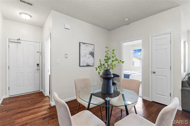 $190,000 | 3400 Hiram Street, Unit B2, St. Charles, MO 63301