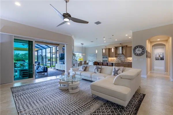 $899,000 | 510 Caroline Drive, Vero Beach, FL 32968