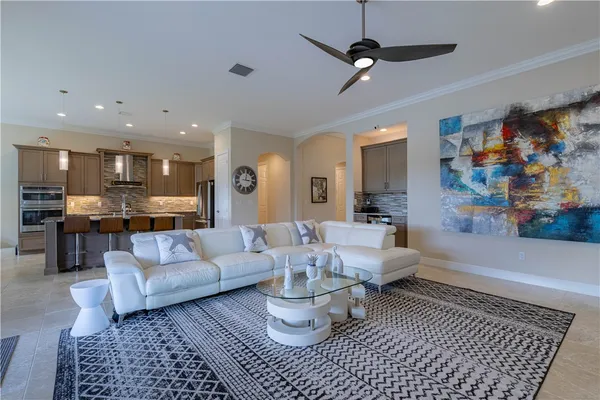 $899,000 | 510 Caroline Drive, Vero Beach, FL 32968