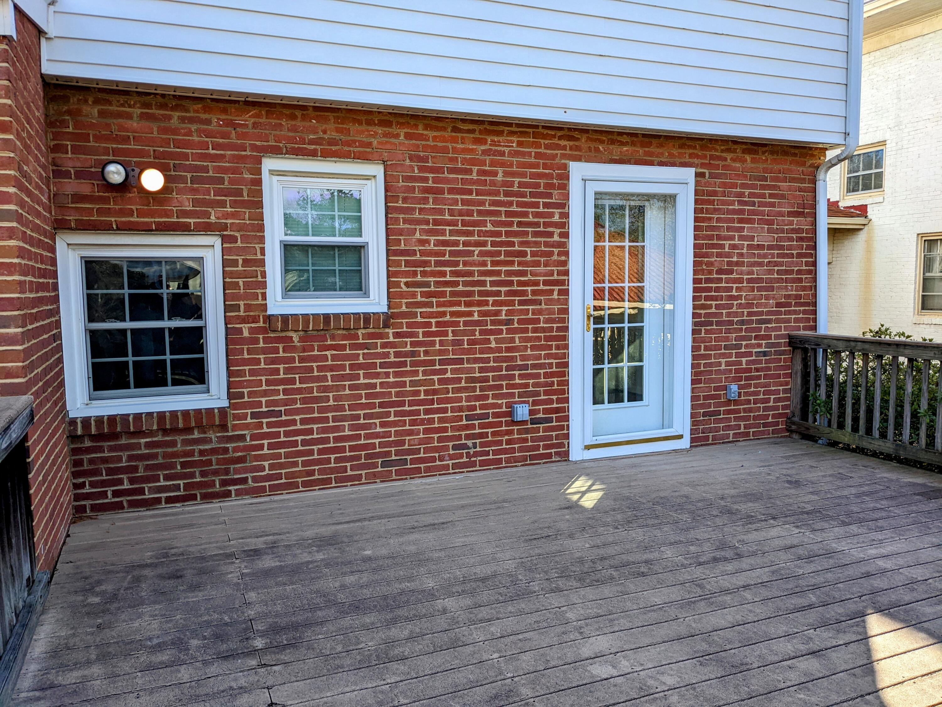2215 Carter Road Southwest Roanoke, VA 24015 - Photo 36 of 48 PXL_20220114_155030359~2