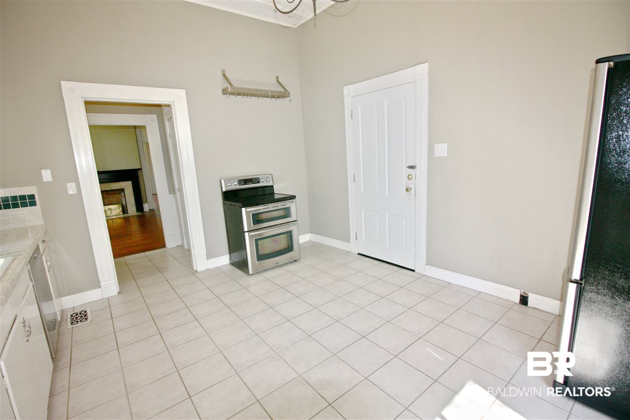 1703 Dauphin Street Mobile, AL 36604 - Photo 10 of 36