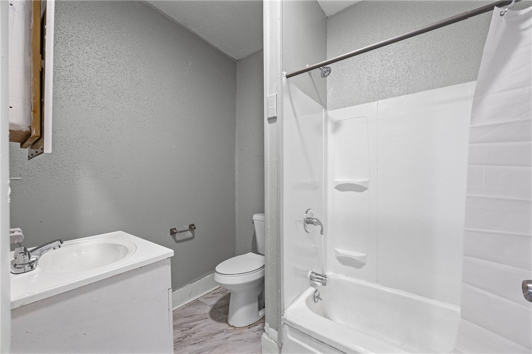 288 Driving Park Avenue Rochester, NY 14613 - Photo 13 of 22