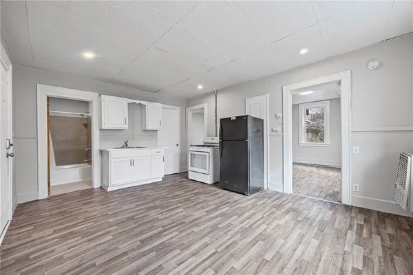 $750 | 288 Driving Park Avenue, Rochester, NY 14613