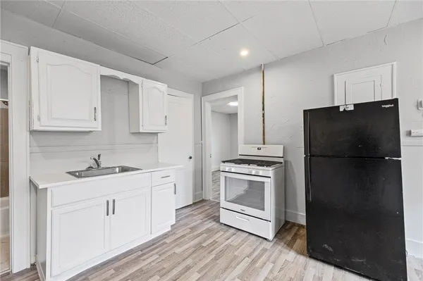 $750 | 288 Driving Park Avenue, Rochester, NY 14613